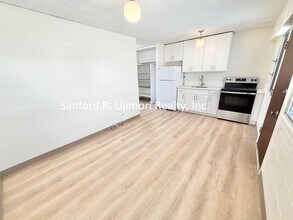 Building Photo - 1620 Ke’eaumoku St