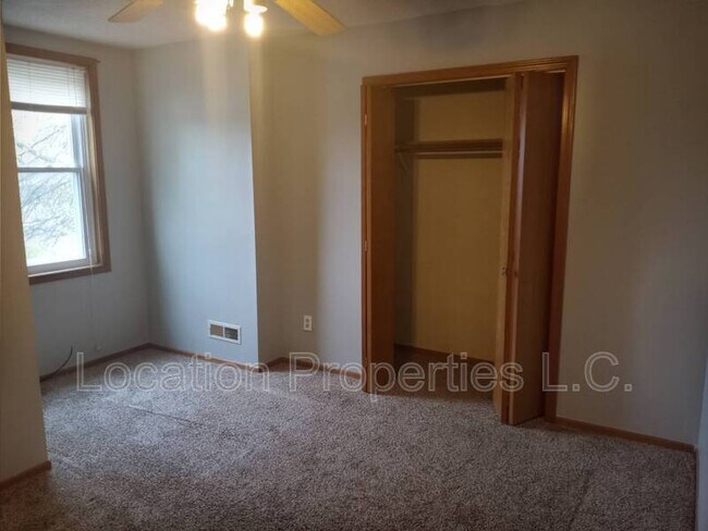 Foto del edificio - 4030 Overland Dr