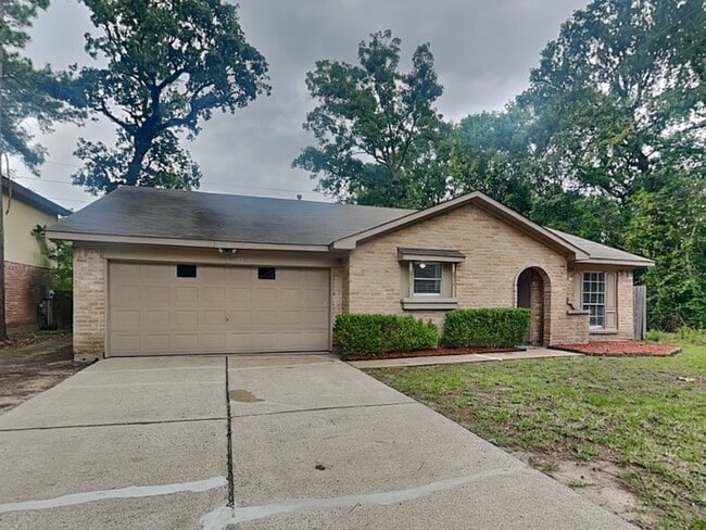 Building Photo - 3327 Sycamore Springs Dr