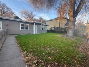 Building Photo - 5460 Traffic Way