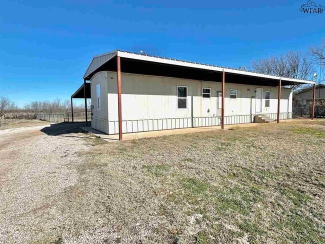 Building Photo - 258 W Hwy St