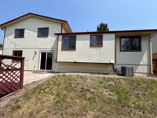 Foto del edificio - 5940 Breeze Ct