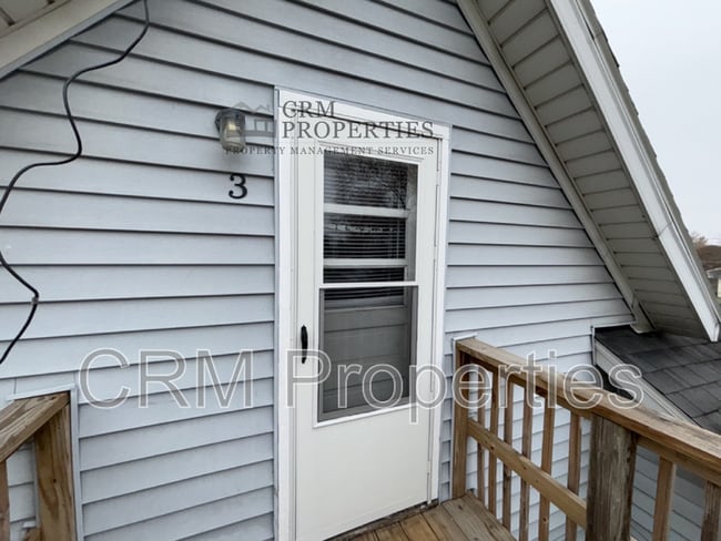 Building Photo - 1039 S Washington St