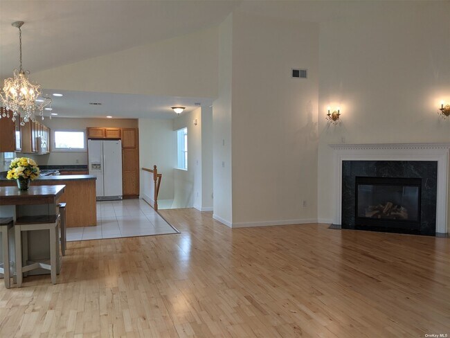 Building Photo - 602 Willow Pond Dr
