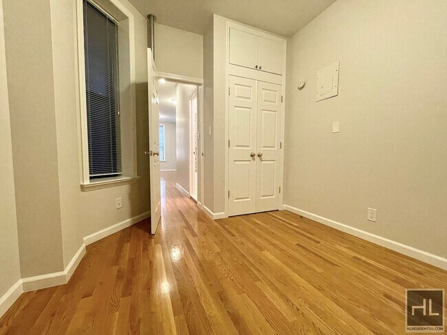 Building Photo - 54 EAST 7 STREET