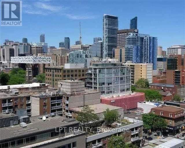 Photo du bâtiment - 318 Richmond St W