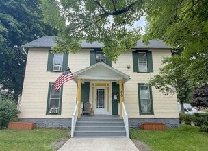 Building Photo - 80 Main St