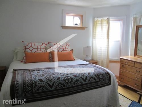 Building Photo - 4 br, 2.5 bath House - 19 Holman St # 2