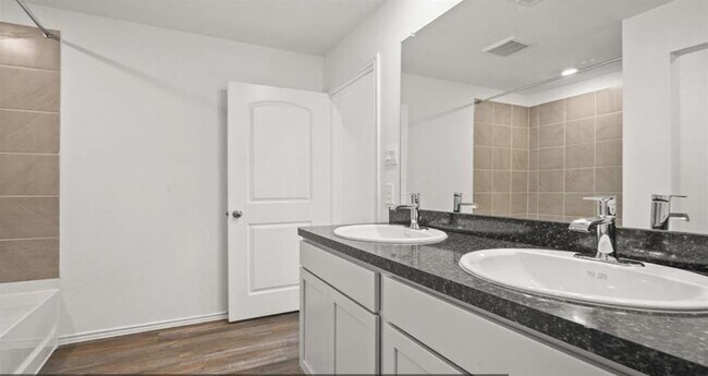 Building Photo - 6018 Alberta Fls Dr