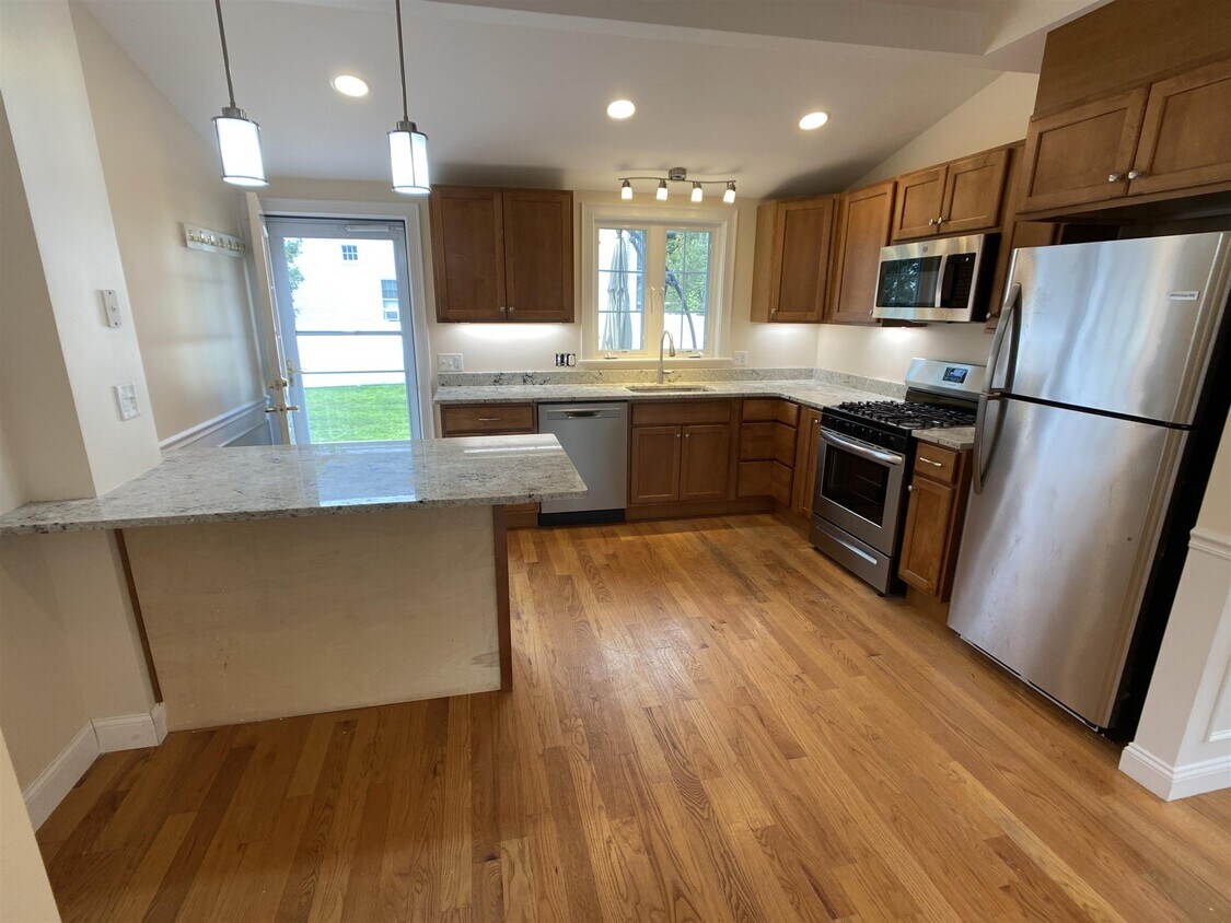 Foto principal - 9 Winthrop Ct