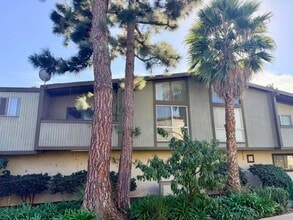 Building Photo - 808 Coriander Dr