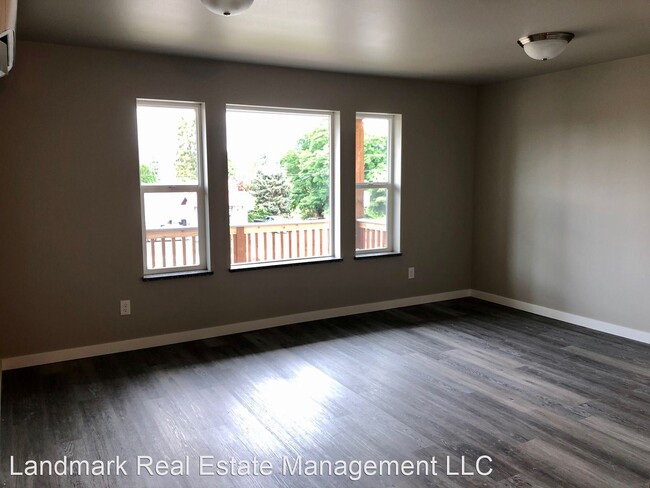 Building Photo - 7 br, 3 bath House - 1112 E Maple Street