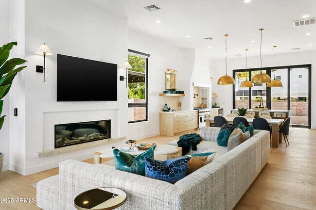 Foto del edificio - 4207 E Campbell Ave