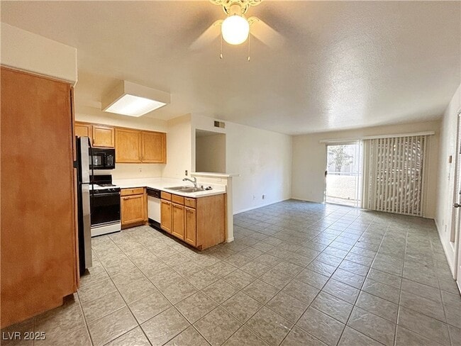Building Photo - 3125 Casey Dr