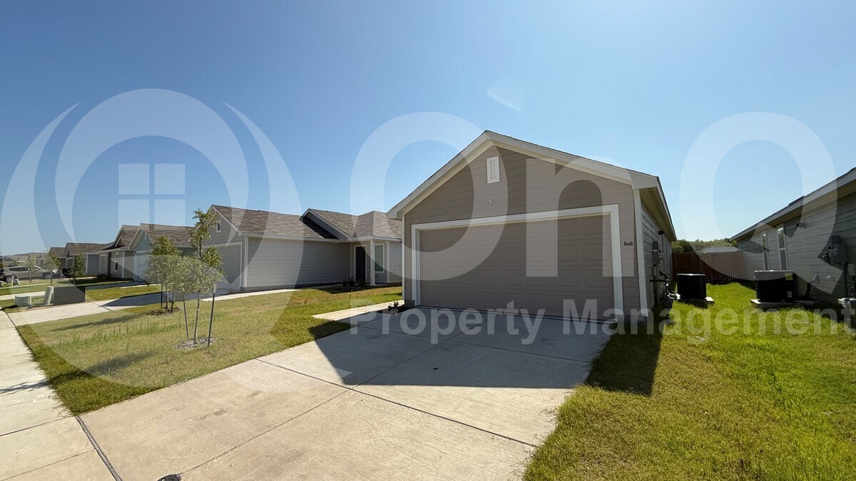 Foto principal - 1117 Desert Willow Dr