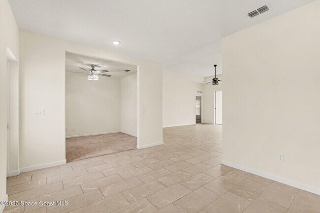Foto del edificio - 374 Evergreen St NE