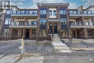 Building Photo - 1695-1695 Dersan St
