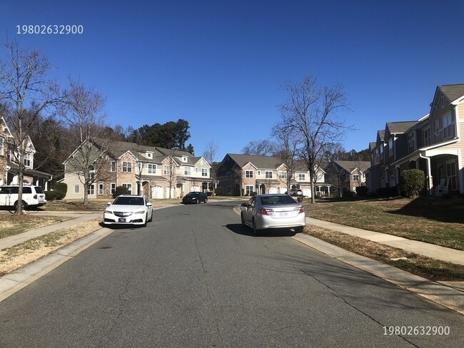 Photo - 5536 Tipperlinn Way Townhome