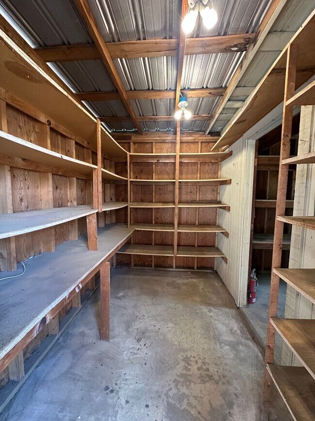 Building Photo - Spacious SE Visalia home coming soon!