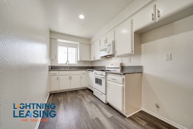 Building Photo - 5123 Klump Ave