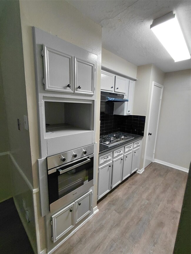 Building Photo - 23111 Lone Wolf Trail