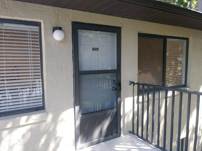 Building Photo - 1601 Big Tree Rd