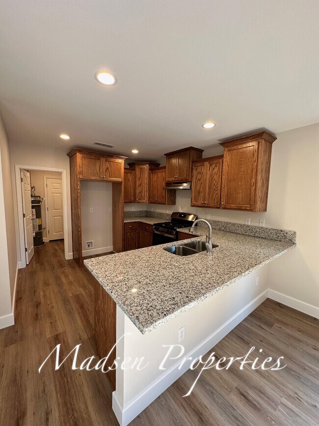 1306 Pomona Ave, Oroville, CA 95965 House Rental in Oroville, CA