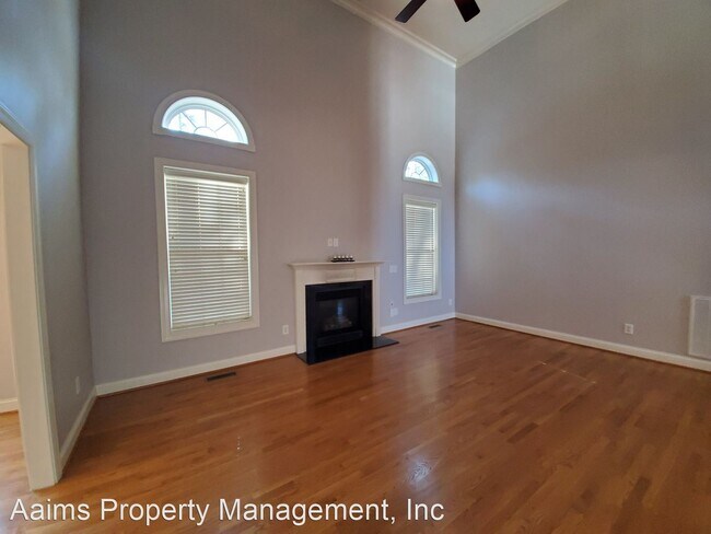 Foto del edificio - 4 br, 2.5 bath House - 75 Grayson Place