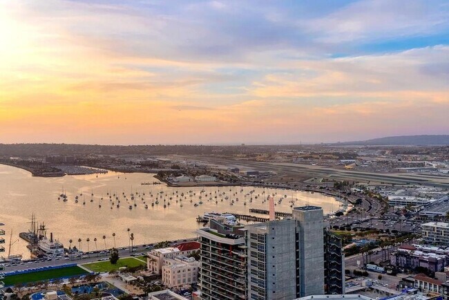 Foto del edificio - 1331 Columbia St