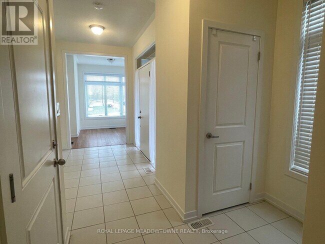 Photo du bâtiment - 1560 Hilson Hts