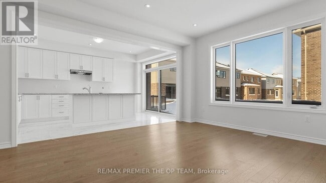 Building Photo - 8 Valleybrook Rd