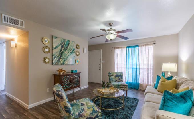 Foto principal - 1 bedroom in Houston TX 77084