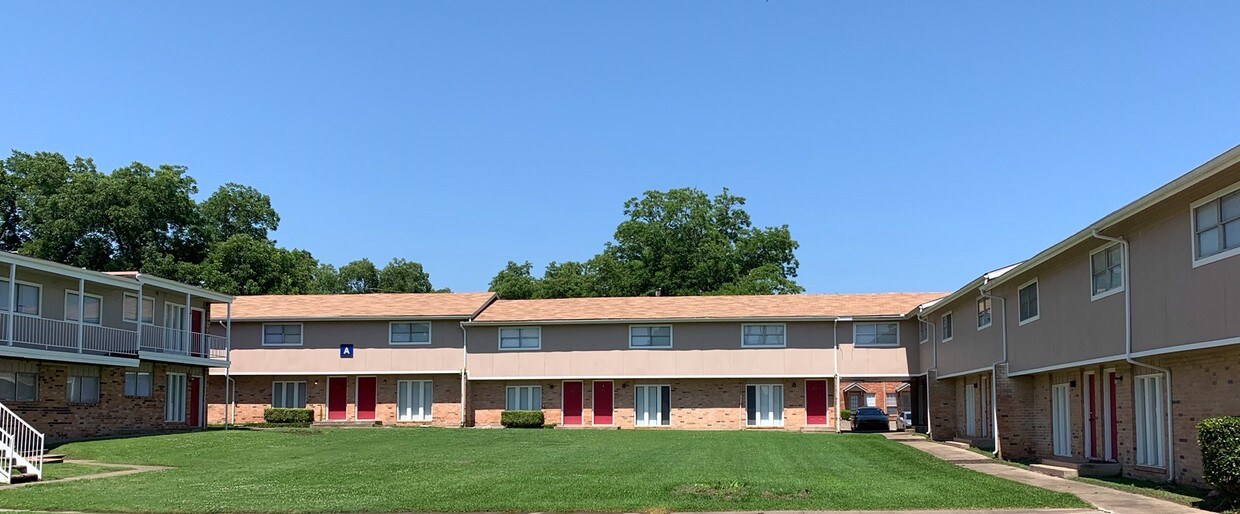 Regency Square Apartments Apartments 2309 Washington St Commerce, TX
