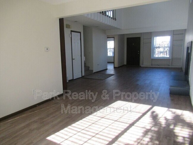 Building Photo - 13295 E Amherst Ave