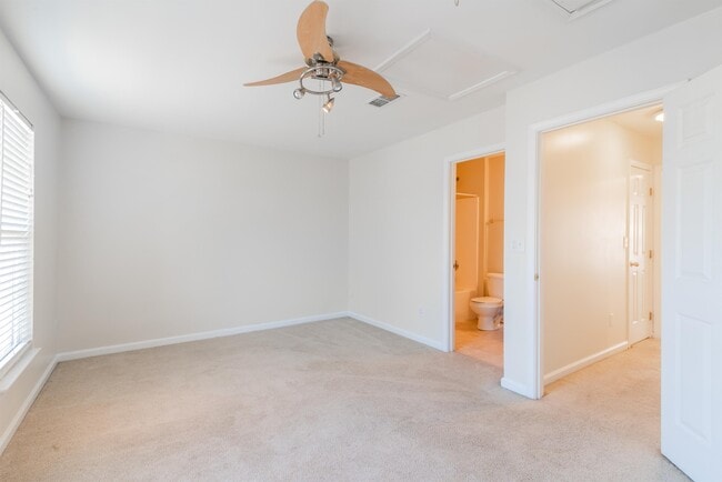 Building Photo - 12014 Duke Lancaster Dr