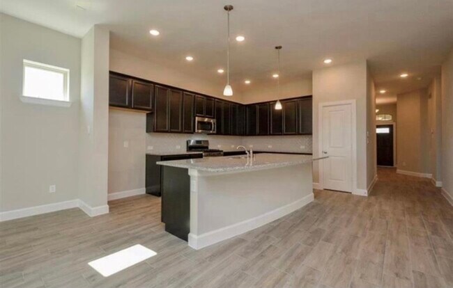Foto del edificio - 427 Micaela Meadows Ct