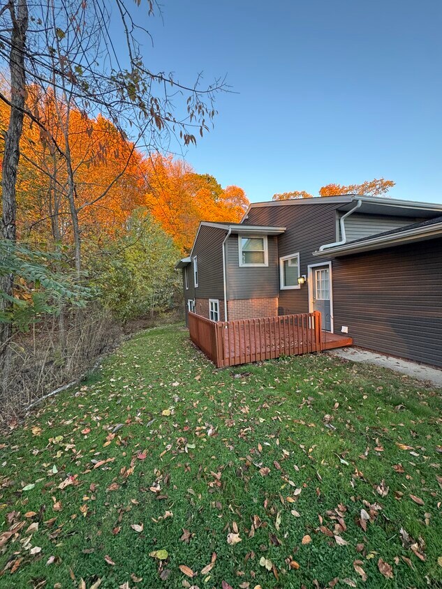 Foto principal - 4123 Regentview St NE