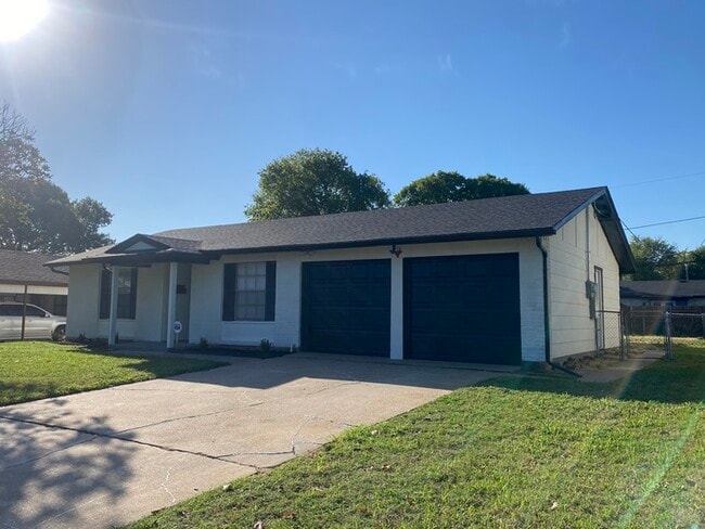 Building Photo - 714 Oceanview Dr