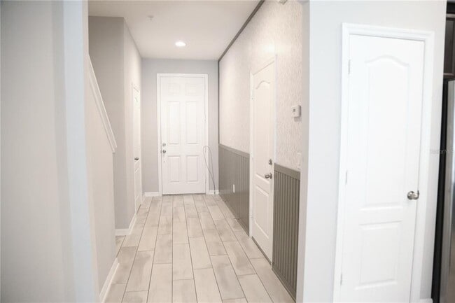 Building Photo - 229 Rustic Loop