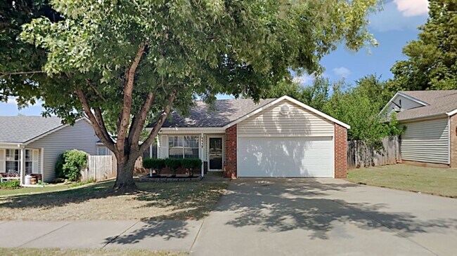 Foto del edificio - 1117 Cedarcrest St