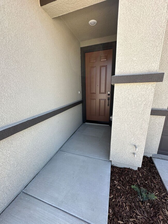 Building Photo - Welcome to Hawthorn at Arbor Bend Neighbor...