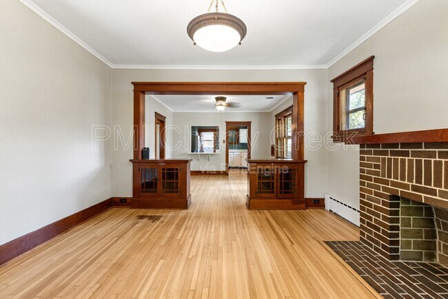 Building Photo - 4360 Winona Ct