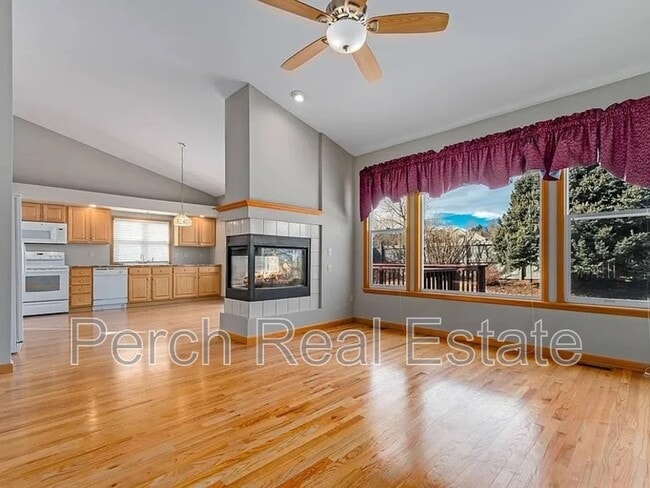 Foto del edificio - 14041 W Amherst Ave