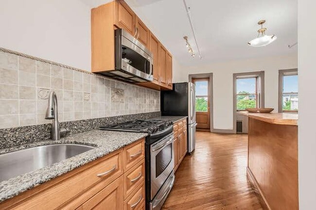 Building Photo - 139 W 122nd St