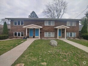 Building Photo - 406 College Ave