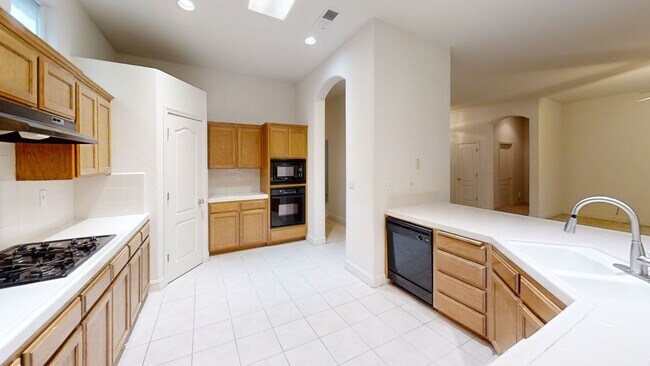 Foto del edificio - 1823 N Holly Ave