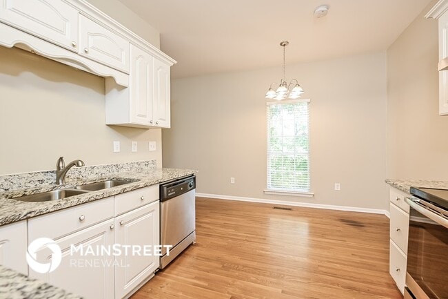 Building Photo - 415 Willow Glen Dr