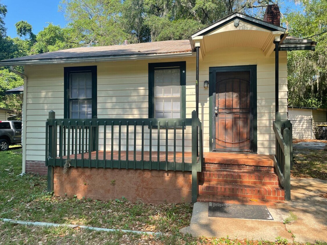 Primary Photo - 1478 Hamilton