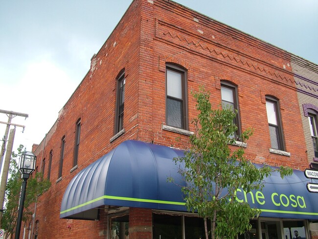 Building Photo - 40 Pine street