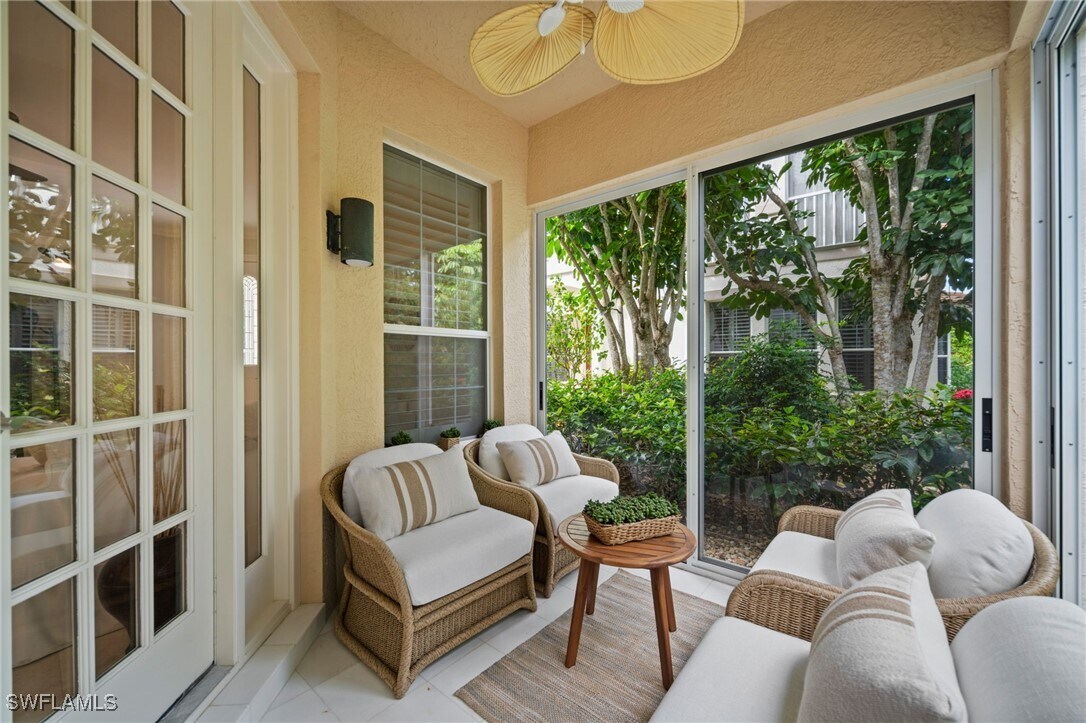 Foto principal - 261 Colonade Cir